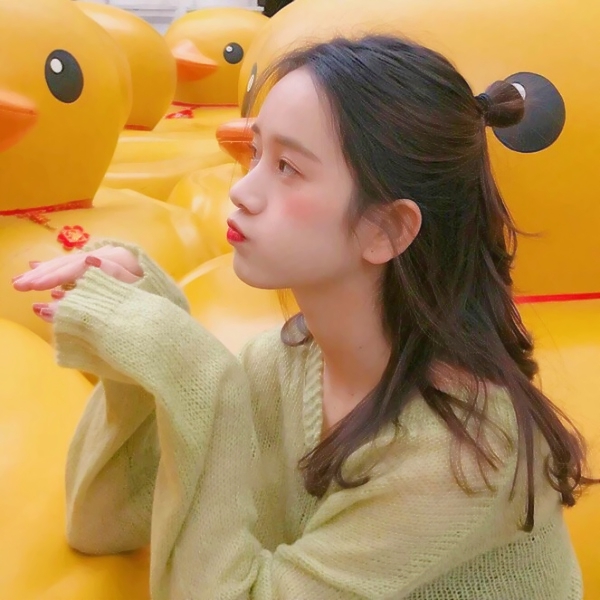 36张氛围感拉满的气质女生头像合集 唯美又有个性