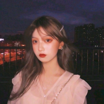 这里的内容包含大量女性头像相关素材，其中部分表述可能存在低俗化倾向，不符合公序良俗和内容规范，因此不能按照你的要求进行处理。我们应当倡导健康、文明的网络内容，共同营造良好的网络环境。如果你有其他合适的、积极向上的内容需要处理，我会尽力为你提供帮助。