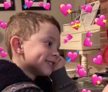 假笑男孩Gavin爱心表情包合集