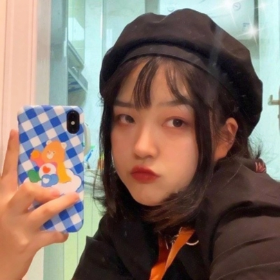 26张高清高冷戴帽女生头像合集