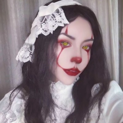 12张高清恶魔妆拽姐头像 超酷女生头像合集