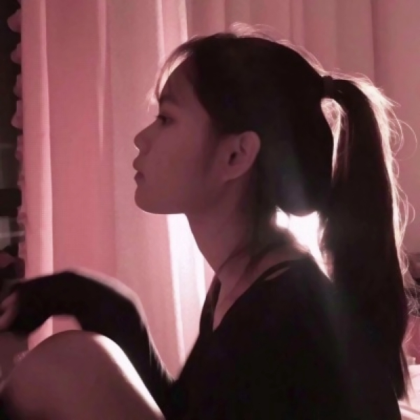 14张氛围感拉满的侧脸女生头像 气质感直接拉满