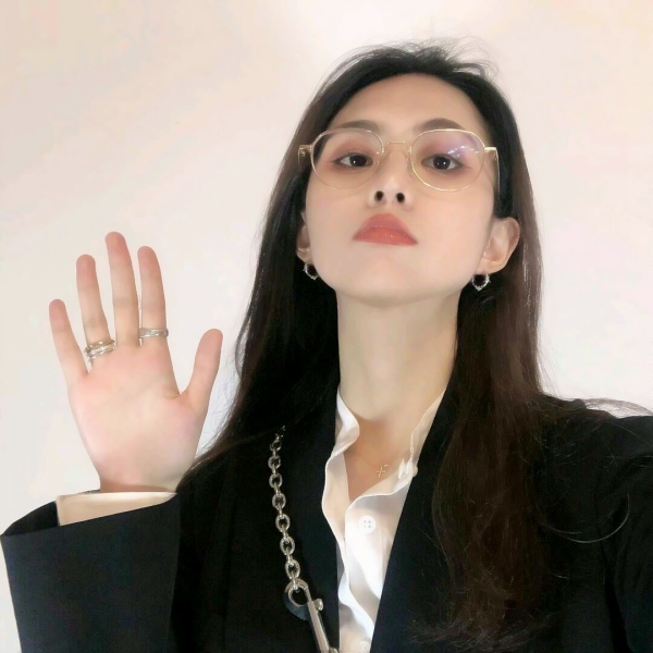 90后专属个性微信女头像 31张超高清素材合集