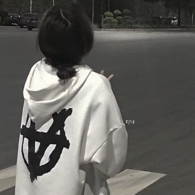 18张清新感拉满的女生真人头像，适合当网络头像