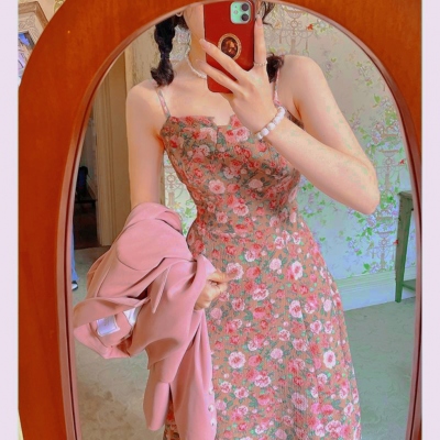 优雅文艺不露脸女生头像 8张合集送上