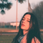 10张高清有气质的欧美风女生头像合集