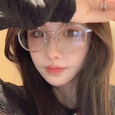 适合网恋的有气质真人女生头像合集（18张）