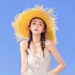 女生简约气质款微信头像合集 共71张