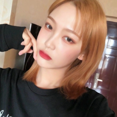 44张高清彩发女生头像合集 挑花眼的绝美发色头像库
