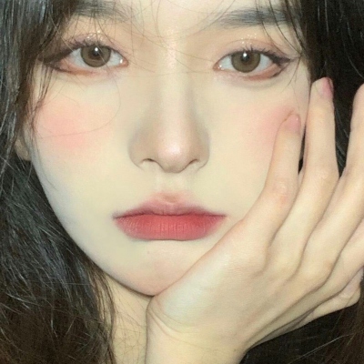 高清女生优质头像合集 共12张