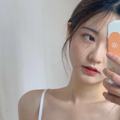 女生清纯风格头像网图合集 共9张适合当头像