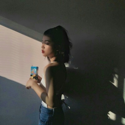 14张高清好看的单身女生QQ头像合集