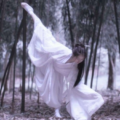 16张真人古风女生头像 清透仙气又淡雅高级