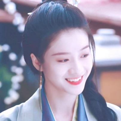 微信古装仙女头像来啦！8张高清唯美的古风真人女生头像