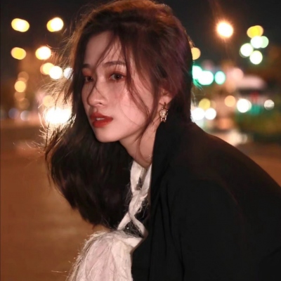 17张氛围感拉满的真人女生侧脸伤感头像
