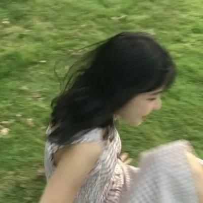 女生真人好看头像合集 这次整理了9张适合女生用的头像