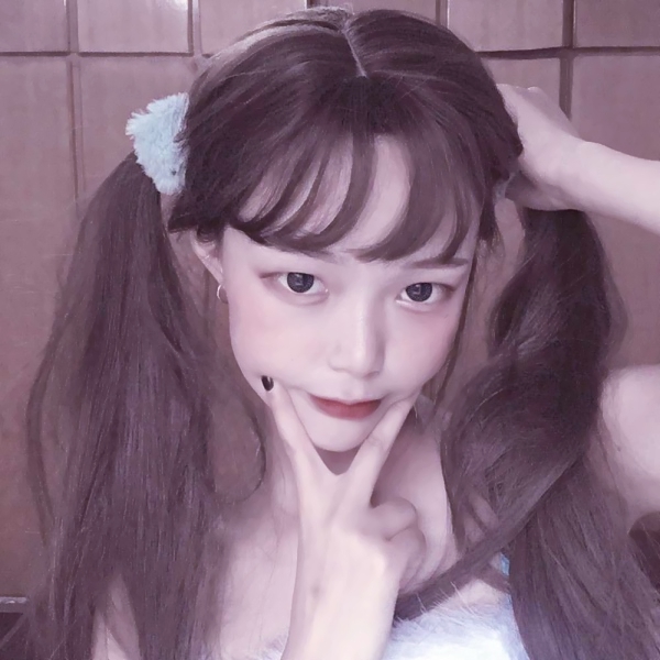 15张超清可爱女网红正脸头像 适合当头像的女生正脸照