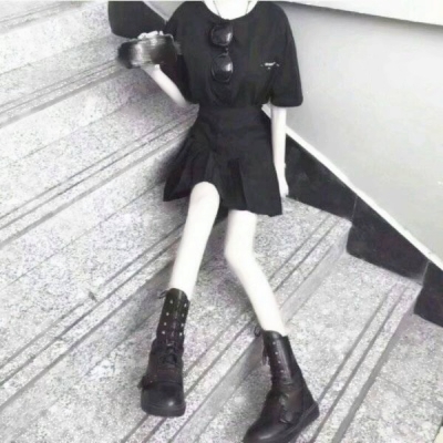 女生霸气社会QQ头像！19张高清拽酷女生头像合集