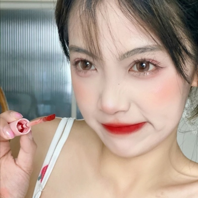 17张高清高颜值真人女生头像合集来啦