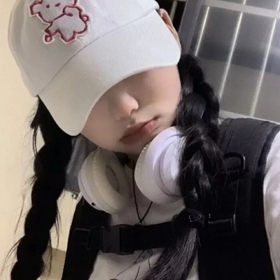 超火的霸气社会感女生头像来了，一共7张超酷图