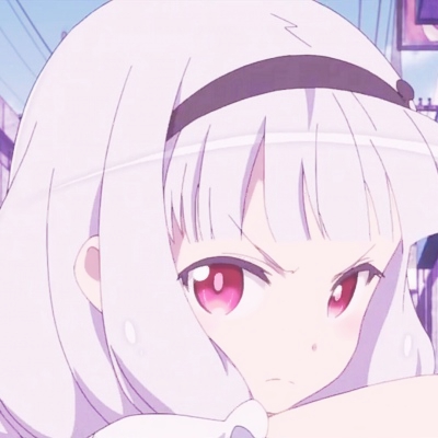 9张同一角色的可爱动漫女生头像合集