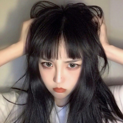 女生忧愁微信头像合集：每一张都藏着让人心疼的伤感情绪