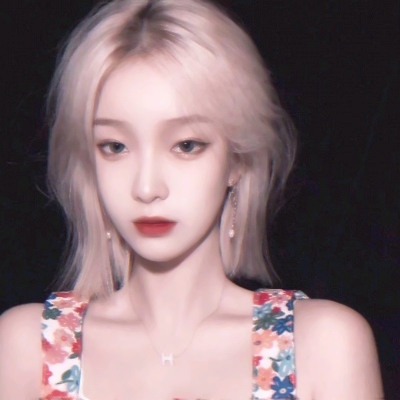 30张高清小清新短发女生头像 氛围感拉满的日常头像合集