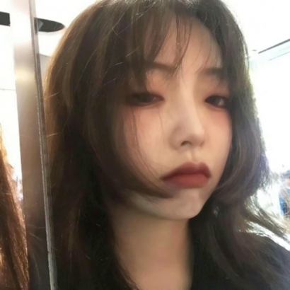 36张高清御姐风颓废女头像 自带高冷社会气质