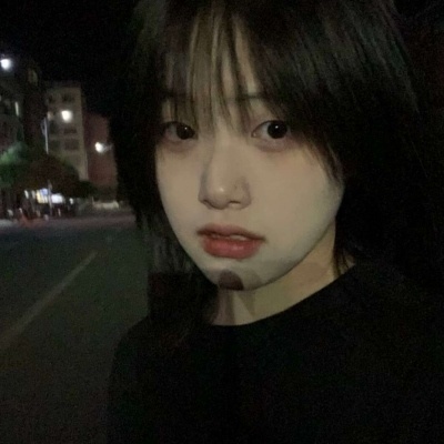 20张超好看真人女生头像 清晰质感直接用