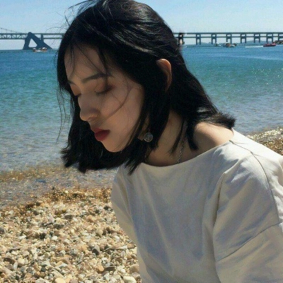 33张高清个性QQ女生短发头像合集