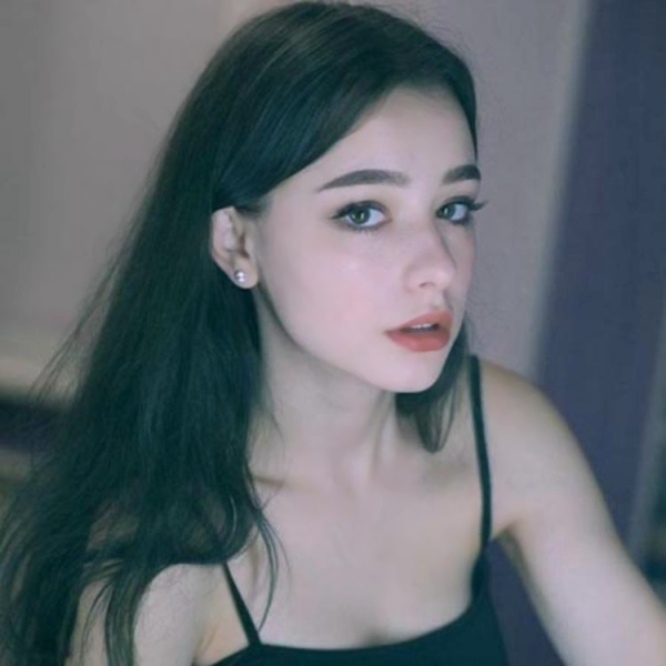 18张超仙欧美小姐姐头像 高清好看直接存