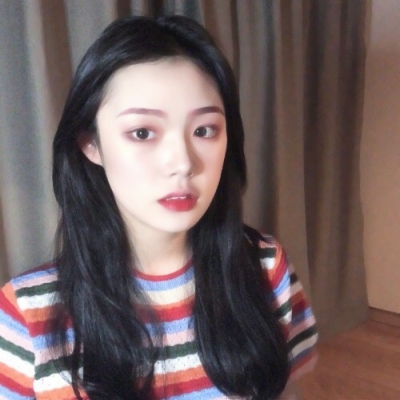 16张高清唯美女生头像合集整理