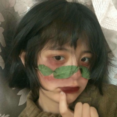 20张高清可爱女生绿色系头像 直接存不用等