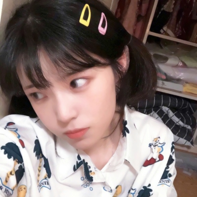 30张高清小清新短发女生头像 氛围感拉满的日常头像合集