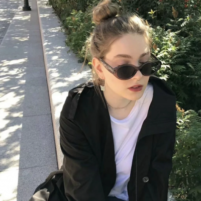 10张超酷超潮的欧美女生优质头像 直接抱走