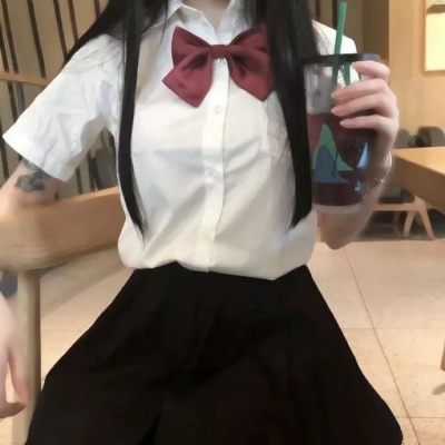 9张高清不露脸女生半身部位头像合集