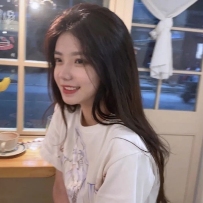 最火的女生俏皮可爱头像合集 20张高清图