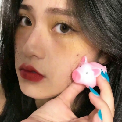 23张高清ins原宿风女生头像 适合当微信头像的漂亮女头