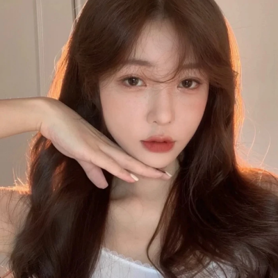 16张清新优雅的女生微信头像合集