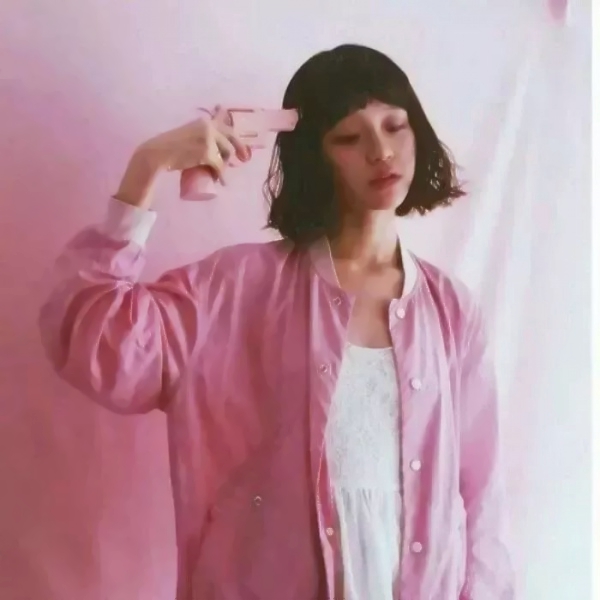 20张超高清微信头像！氛围感拉满的唯美欧美风女生头像