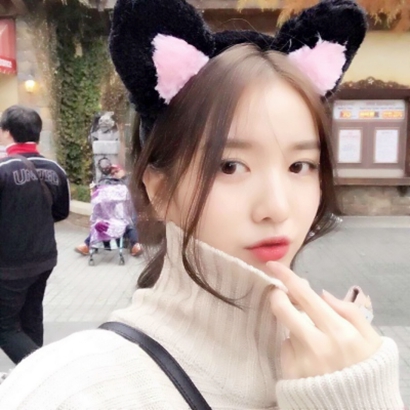 18张高清甜美可爱女生网图头像 直接保存就能用