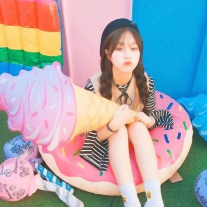 18张高清甜美可爱女生网图头像 直接保存就能用