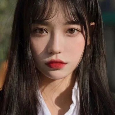 版女生专用QQ头像来了！共20张好看的图