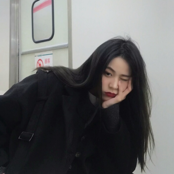 ins超火女生头像合集 28张高清无水印美图