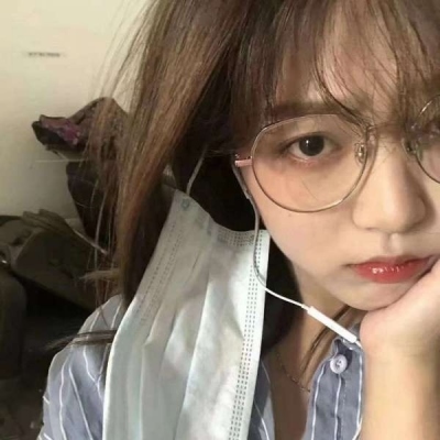 女生清纯风格头像网图合集 共9张适合当头像