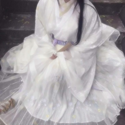 仙气拉满！24张不露脸QQ女生头像 都是绝美纱裙下半身款