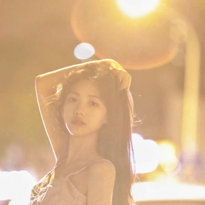 13张干净又清纯的女生头像，快收藏！