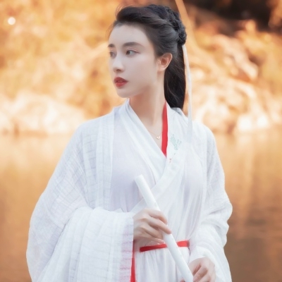 12张高清古风真人女子头像 美得让人移不开眼