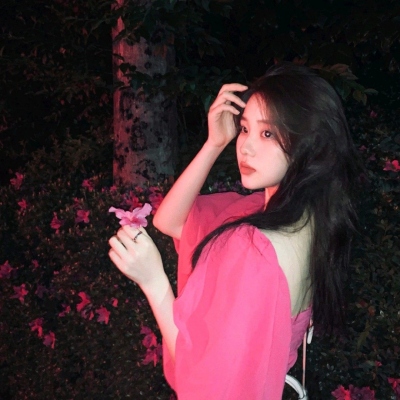 超气质美女微信头像合集 20张好看头像直接存