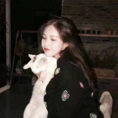 14张高清玩网风女生QQ头像 个性感拉满